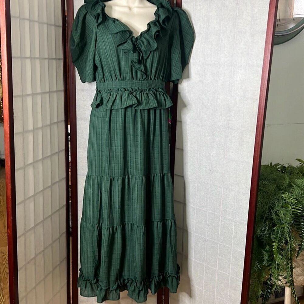 NWT By The River Womens Taila Tiered Dress Green Small